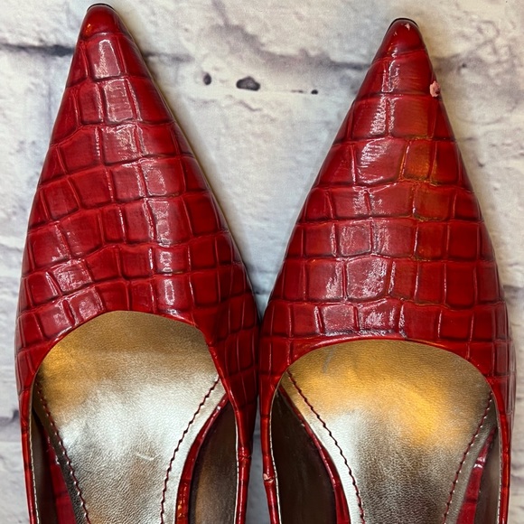 Nine West Red Leather Pump with Wood Heel - Picture 3 of 8